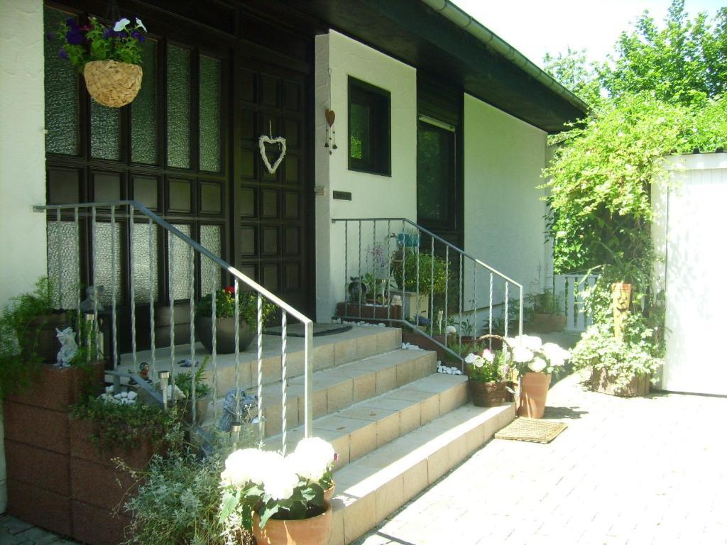 Apartment Adam Bechenheim Екстер'єр фото